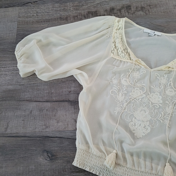 Woman's boho blouse - Picture 3 of 7